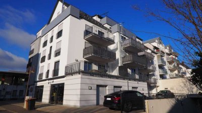 Hier wohnen Sie Top modern! Neuwertige 3,5 Zimmer Wohnung mit 2 Südbalkone