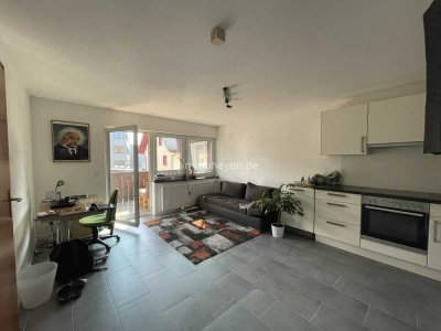 2-Zimmer-Wohnung im ersten Obergeschoss, mit Süd-West-Balkon und Stellplatz