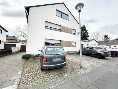 RESERVIERT: 4-Parteienhaus mit Garten und Stellplätzen - vermietet mit großem Entwicklungspotenzial!
