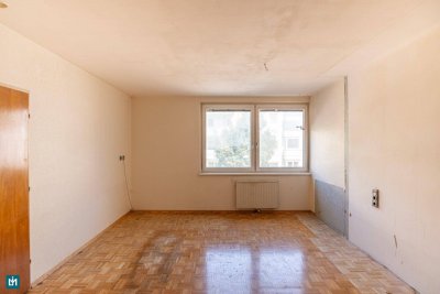 RENOVIERUNGSBEDÜRFTIGE 3 - ZIMMER WOHNUNG / NÄHE EINKAUFSZENTRUM RIVERSIDE