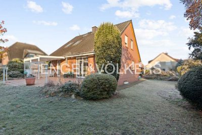 GEPFLEGTES EINFAMILIENHAUS MIT PLATZ FÜR DIE GANZE FAMILIE