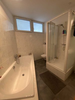 Souterrain Altbauwohnung mit Sonnen-Terrasse Poppelsdorf/ Südstadt