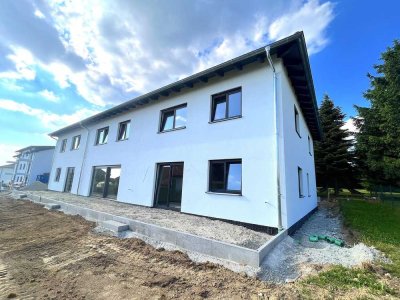Neubau - 5% Abschreibung - Nur nur noch 1 Haushäfte verfügbar ! - 146qm Wfl - Schlüsselfertig