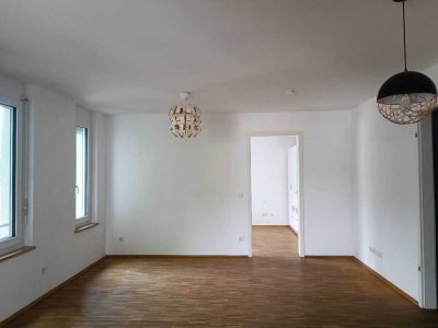 Moderne 3-Zimmer-Wohnung mit Balkon und EBK im zentralen Gröbenzell
