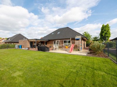 Wohlfühlen auf ganzer Linie – Modernisierter Bungalow mit Herz!