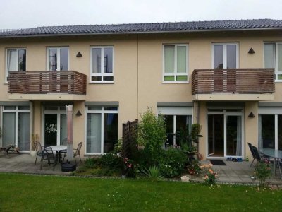 D6756 + Doppelhaushälfte Erfurt Hochheim + Neubau 2006 +  Lichtdurchflutet + mod. Ausstattung +