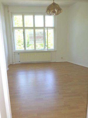 Helle, gemütliche, ruhige Wohnung - Einbauküche - Zentrum - Kleistpark - auch gut für 2er-WG