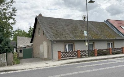 Großes Grundstück mit Gästewohnung, Werkstatt und Doppelgarage