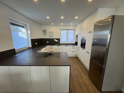 Provisionsfrei – Traumhafte 4 Zimmer Erdgeschosswohnung mit Garten