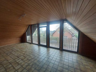 Geräumige 4-Zimmer Dachgeschosswohnung mit Balkon in Ostercappeln
