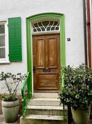 Hostessen-Haus betriebsbereit im Zentrum zu vermieten