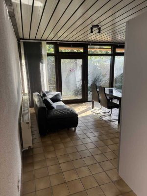 Charmante 1-Zimmer Wohnung mit Terrasse in Köln-Weiden