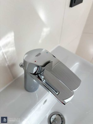 Klein, fein – ganz Ihr Stil? 2 Zi,Kü,Bad Wohnung im neu ausgebauten Dachgeschoss.