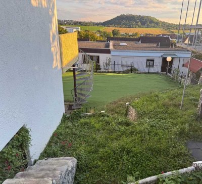 Helle 3,5-Zimmer möblierte 80 qm Terrassenwohnung mit 200 qm Garten in Tamm Hohenstange