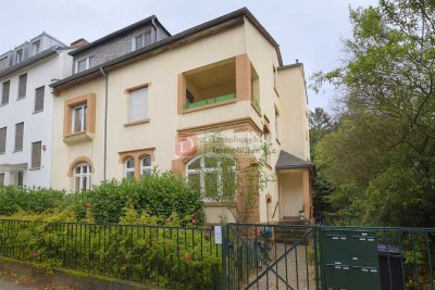 Top!! Altbauwohnung mit Garten im Holzhausenviertel