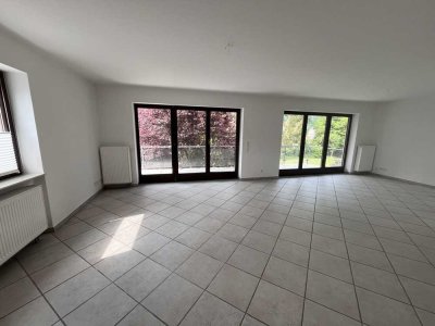 Wohnung mit großem Balkon und Einbauküche in Tawern zu vermieten