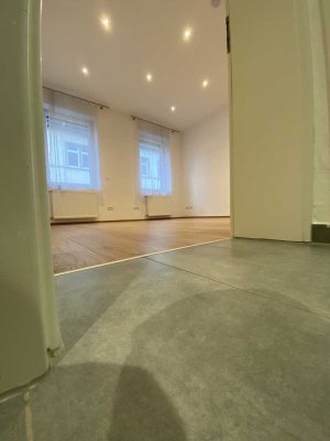 TOP! Schöne Altbau WHG in Frankfurt - Heddernheim