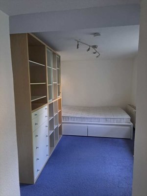 1,5-Zimmer-Wohnung in Metzingen, möbiliert