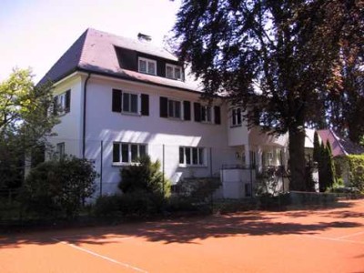Attraktive, charmante 3,5-Zimmer-Maisonette-Wohnung mit Loggia und EBK in Dietenheim