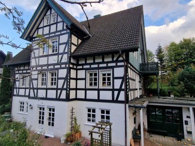 Landhaus, Fachwerkhaus, Forsthaus, Mehrfamilienhaus