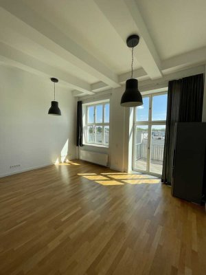 Moderne Loftwohnung für Singles und Paare!