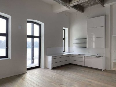 4 Zimmer Loft-Wohnung im Industriedenkmal mit Südost-Terrasse zum Mainufer
