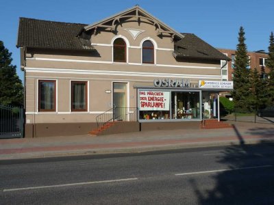 Stilvolle 3,5-Zimmer-Wohnung mit gehobener Innenausstattung mit Einbauküche in Hamburg Lurup