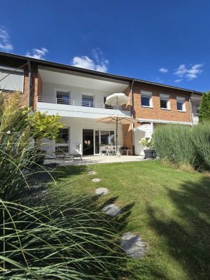 Stilvolles Reihenmittelhaus in bester Lage – modernisiert, gepflegt & mit Ausbaupotential