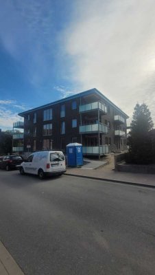 Geschmackvolle 2-Zimmer-Wohnung mit gehobener Innenausstattung mit Balkon und EBK in Heiligenhafen
