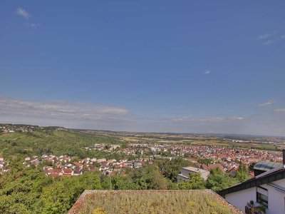 Einmaliger Panoramablick -  4,5-Zimmer-Penthouse-Maisonette-Wohnung mit Einbauküche in Gerlingen