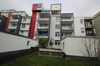 Sanierte seniorengerechte 3 Zimmer 84 m² Eigentumswohnung Erdgeschoss Gartennutzung Tiefgarage
