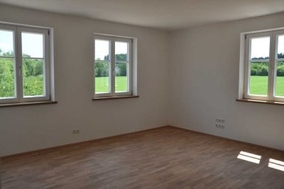 3-Zimmer barrierefreie Erdgeschoßwohnung mit großer Terrasse und eigenem Garten