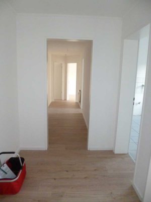 Frisch renovierte 3,5 Raumwohnung mit Balkon + Wohnberechtigungsschein