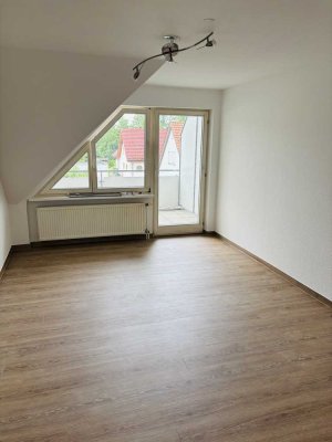 Helle 2 Zimmer Wohnung mit Balkon und EBK in zentraler Lage von Baienfurt