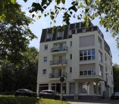 2 Zimmer Wohnung mit Balkon und Aufzug im Zentrum