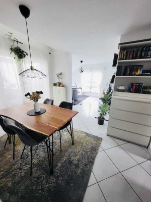 Top Lage in Abstatt lichtdurchflutet gemütlich 2 Zimmer Wohnung & Tiefgaragenstellplatz