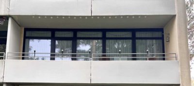 Vermietete 2- Zimmer- Wohnung mit großer Loggia und Garage ...