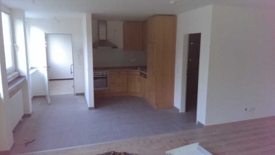 Wohnung, ab 01.09.2025, modern m. gr. Bad,