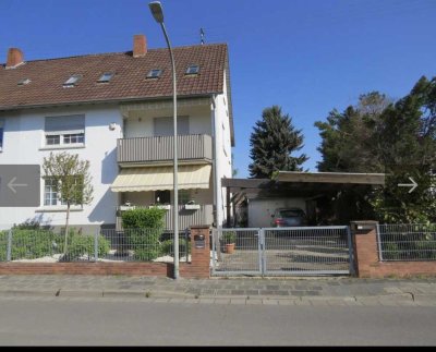 Schönes 7-Zimmer-Haus mit EBK in Ludwigshafen