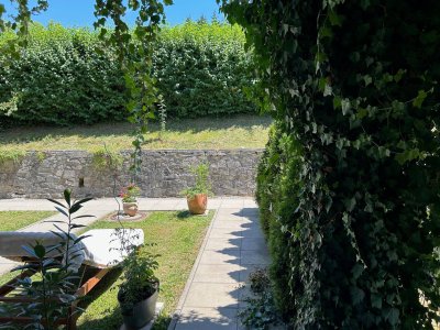 Gartenzauber! Moderne 2-Zimmer Erdgeschosswohnung mit Gartenanteil in ruhiger Grünlage!