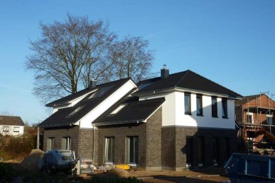 Doppelhaushälfte mit Carport zu vermieten