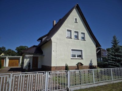 Einfamilienhaus mit 2 Garagen in ruhiger und bevorzugter Lage in Lübben