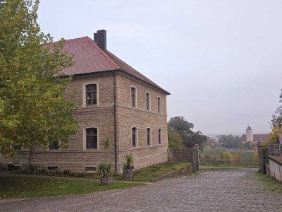 Helle 4-Zimmer-Wohnung mit Stellplatz vor Ort