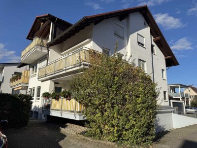 Hübsche, zentrumsnahe und ruhig gelegene 3-Zimmer-Eigentumswohnung in Schliengen