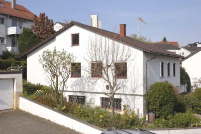 ### Schönes, gepflegtes und topp-solides Einfamilienhaus in ruhiger Wohnlage ....