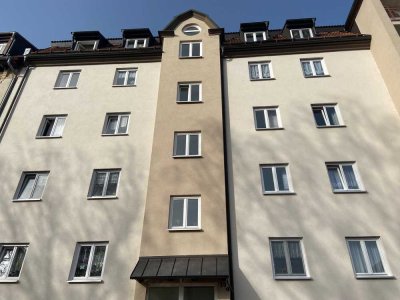 * schicke ETW  * am grünen Gürtel * Balkon * Außenrollos * TG-Stellplatz *