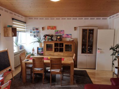 Exklusive, modernisierte 4-Zimmer-Wohnung mit Balkon und EBK in Trier
