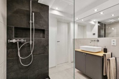 5.3% Rendite, frisch modernisiert und vermietet. Wohntraum mit Wellnessbad und Einbauküche