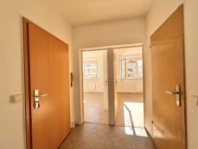 Große Wohnung, kleiner Preis: 4-Raum für Selbermacher - nur 272,- € kalt!