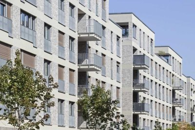 Vollmöbliertes zentrales 1-Zimmer-Apartment mit lichtdurchflutetem Wohnbereich & Stadtblick